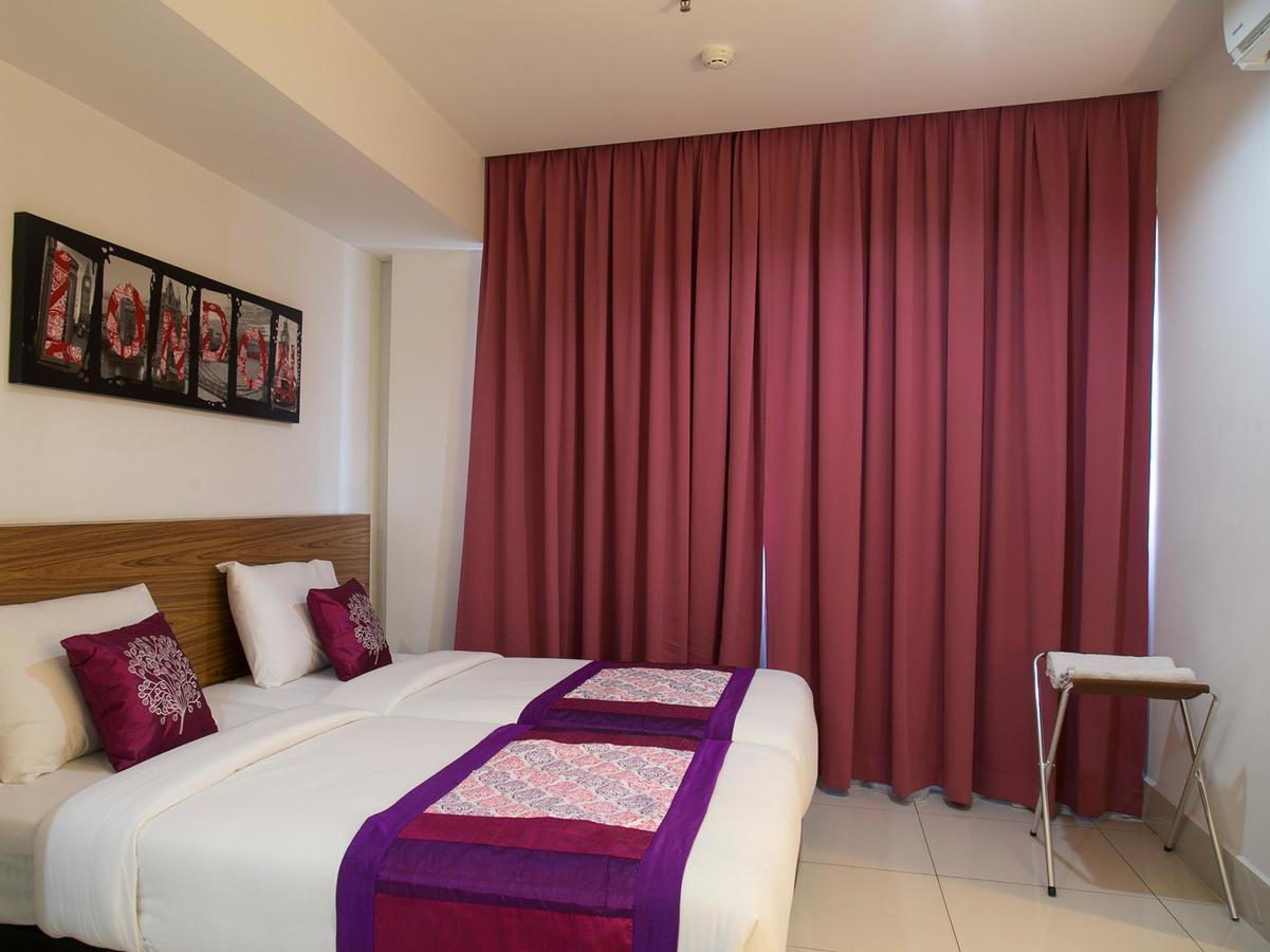 Oyo 180 V Hotel Kuala Lumpur Exterior foto