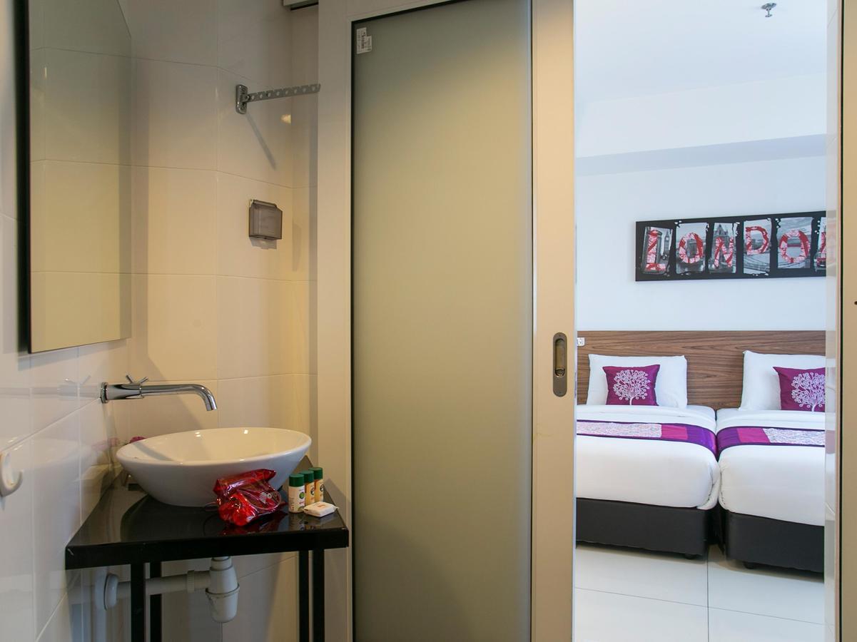 Oyo 180 V Hotel Kuala Lumpur Exterior foto