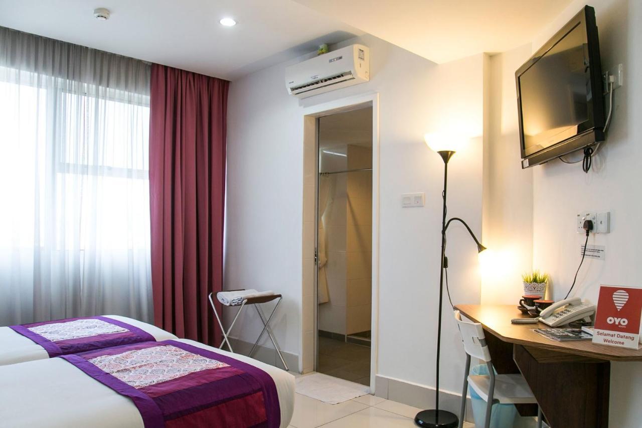 Oyo 180 V Hotel Kuala Lumpur Exterior foto